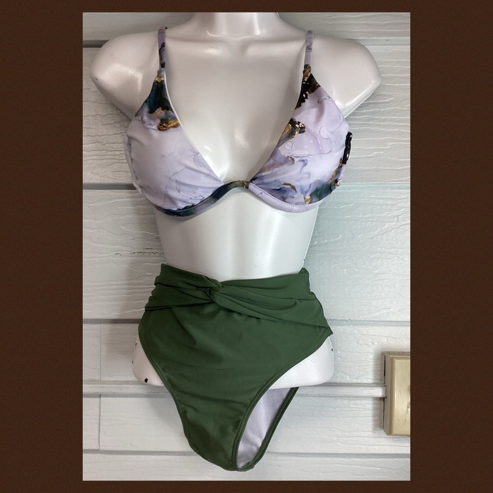 Green and Patterned Women's Bikini Set.31